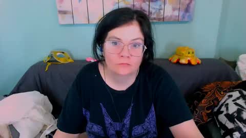 Snapshot of everly_rays chatting on 19, 4, 2026 Everly online show from 19, 4, 2026