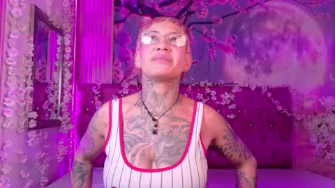 everlyn_sexx online show from 22, 2, 2026