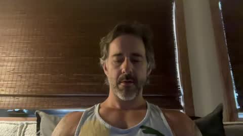 Snapshot of every_day_is_a_holiday chatting on 18, 6, 2026 Every Day Is a Holiday online show from 18, 6, 2026