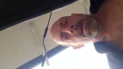 Snapshot of everymomenthorney chatting on 23, 11, 2025 everymomenthorney online show from 23, 11, 2025