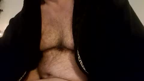 Snapshot of everymomenthorney chatting on 1, 12, 2025 everymomenthorney online show from 1, 12, 2025