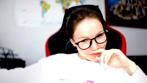 Snapshot of evesib chatting on 10, 4, 2026 Goddes 1 online show from 10, 4, 2026