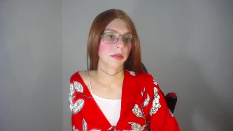 Snapshot of evi_kitty chatting on 7, 1, 2025 Evi online show from 7, 1, 2025