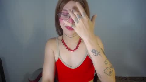 Snapshot of evi_kitty chatting on 27, 2, 2025 Evi online show from 27, 2, 2025