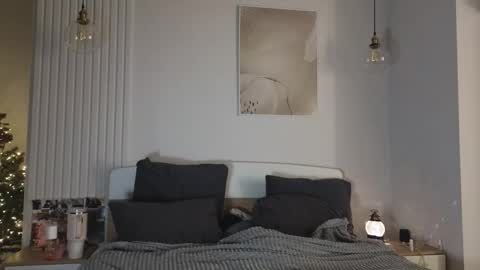 evi_woow online show from 16, 12, 2025