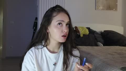 evi_woow online show from 16, 4, 2026