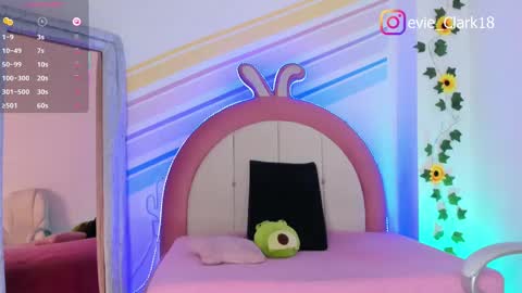 My name is Evie  nice to meet you  really get to know me better private is open  online show from 24, 2, 2025