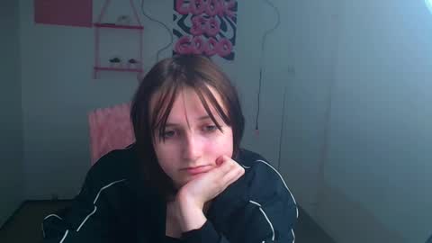 Evie online show from 6, 3, 2026