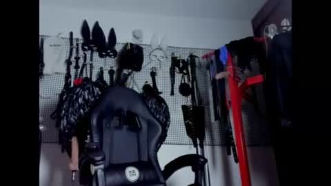 Snapshot of evil_sammy chatting on 3, 7, 2026 Mistress Sammy online show from 3, 7, 2026