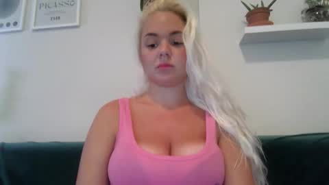 Badblondebunny online show from 4, 3, 2026