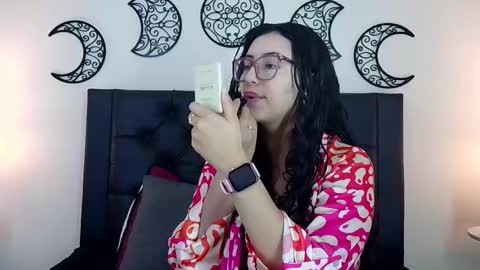 Snapshot of evoletmk chatting on 2, 2, 2026 Evolet online show from 2, 2, 2026