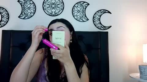 Snapshot of evoletmk chatting on 6, 2, 2026 Evolet online show from 6, 2, 2026