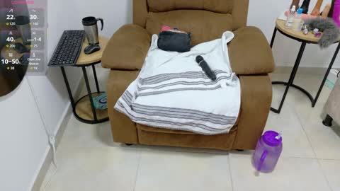 Snapshot of evvaa_moon chatting on 8, 6, 2026 evvaa_moon online show from 8, 6, 2026