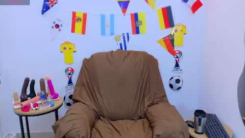 Snapshot of evvaa_moon chatting on 22, 7, 2026 evvaa_moon online show from 22, 7, 2026
