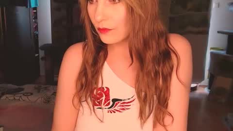 Snapshot of evvygold chatting on 12, 5, 2026 Catwoman online show from 12, 5, 2026
