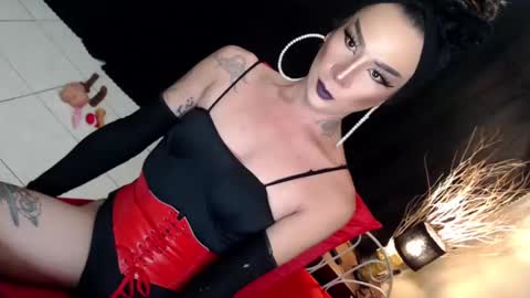 Snapshot of evy_hot_xx90 chatting on 19, 2, 2025 goddess evy-DONT FORGET TO GIVE ME A THUMBS UP AND FOLLOW online show from 19, 2, 2025