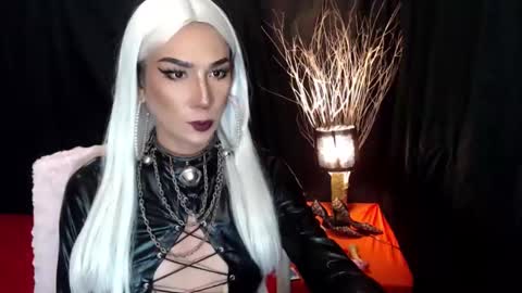 Snapshot of evy_hot_xx90 chatting on 24, 2, 2025 goddess evy-DONT FORGET TO GIVE ME A THUMBS UP AND FOLLOW online show from 24, 2, 2025