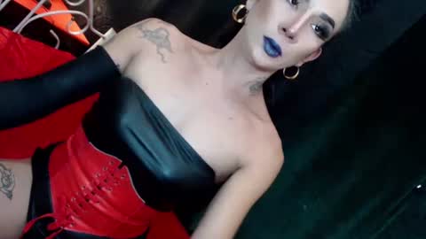 Snapshot of evy_hot_xx90 chatting on 4, 3, 2025 goddess evy-DONT FORGET TO GIVE ME A THUMBS UP AND FOLLOW online show from 4, 3, 2025