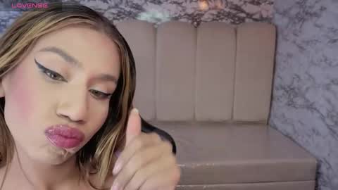 Snapshot of evy_lux_v chatting on 11, 1, 2026 Hi Stream 1000pm to 600am online show from 11, 1, 2026