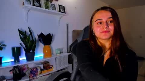 EVY online show from 8, 4, 2026