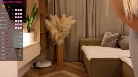 Eva m1racle  online show from 5, 12, 2024