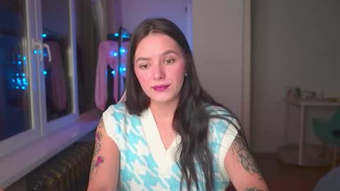 ewelynscott online show from 3, 11, 2025