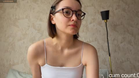 Snapshot of existencee chatting on 1, 4, 2026 Anna online show from 1, 4, 2026