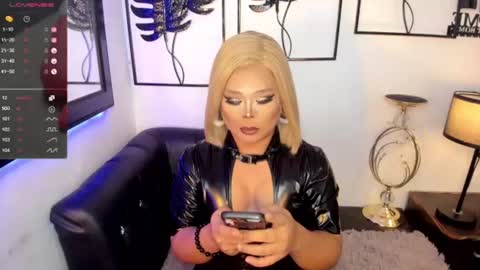 Snapshot of exotic_lindsay chatting on 10, 6, 2026 Lindsay online show from 10, 6, 2026
