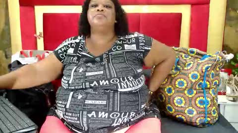 Snapshot of exoticbigmandx chatting on 27, 11, 2025 Mandy online show from 27, 11, 2025