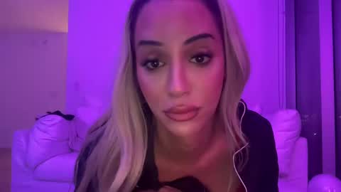 Snapshot of exoticcbabyy chatting on 30, 9, 2025 exoticcbabyy online show from 30, 9, 2025