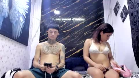 Snapshot of exotichot_couple chatting on 9, 7, 2026 exotichot_couple online show from 9, 7, 2026