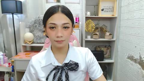 Snapshot of exotictssavie chatting on 5, 2, 2026 exotictssavie online show from 5, 2, 2026