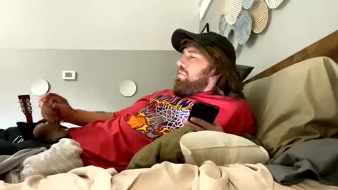 Snapshot of explosive_andyy chatting on 16, 11, 2025 Explosivee andyy online show from 16, 11, 2025