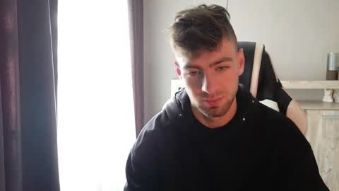 Snapshot of exstayz chatting on 2, 10, 2025 Sweetheart online show from 2, 10, 2025