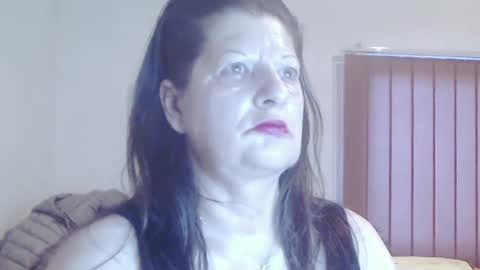 Snapshot of extasymature chatting on 6, 1, 2025 ExtasyMature online show from 6, 1, 2025