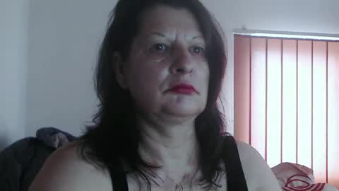 Snapshot of extasymature chatting on 4, 2, 2025 ExtasyMature online show from 4, 2, 2025