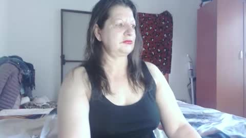 Snapshot of extasymature chatting on 27, 4, 2026 ExtasyMature online show from 27, 4, 2026
