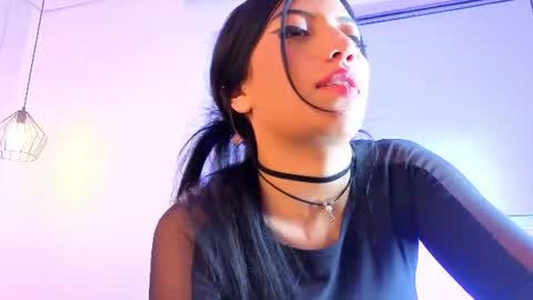Snapshot of ey_im_simone_ chatting on 13, 6, 2026 online show from 13, 6, 2026