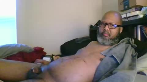 eyequee0007 online show from 22, 10, 2025