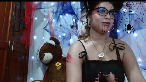 Snapshot of eyfy_bbs chatting on 1, 11, 2025 Nadia online show from 1, 11, 2025