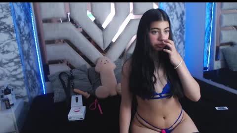 Snapshot of eylin_sofia chatting on 17, 12, 2024 eylin_sofia online show from 17, 12, 2024