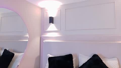 Snapshot of eymicooper chatting on 8, 11, 2025 eymicooper online show from 8, 11, 2025