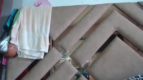 eyshaexotii online show from 14, 1, 2026