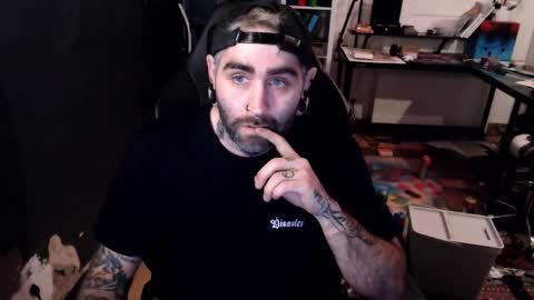 Snapshot of eytab chatting on 30, 10, 2025 Eytab online show from 30, 10, 2025