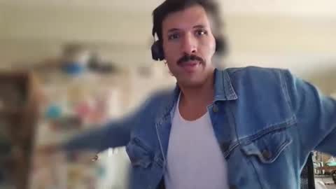 Snapshot of ezlajfer chatting on 27, 3, 2026 venusah online show from 27, 3, 2026