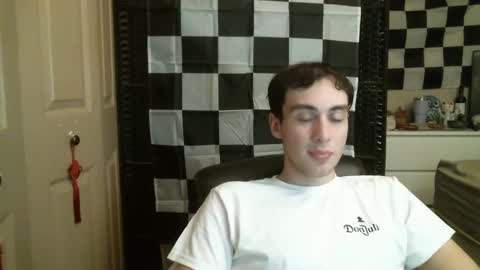 Snapshot of ezra_naamah chatting on 6, 1, 2025 Ezra Naamah online show from 6, 1, 2025