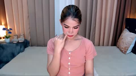 UR SWEET EZRA online show from 7, 1, 2025