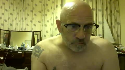 f1zzeek online show from 8, 6, 2026