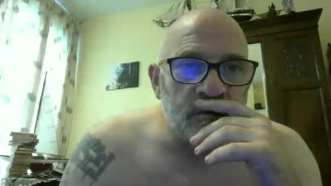 f1zzeek online show from 18, 6, 2026