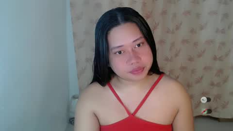 Snapshot of f3ckdollucy chatting on 7, 12, 2024 yanna online show from 7, 12, 2024